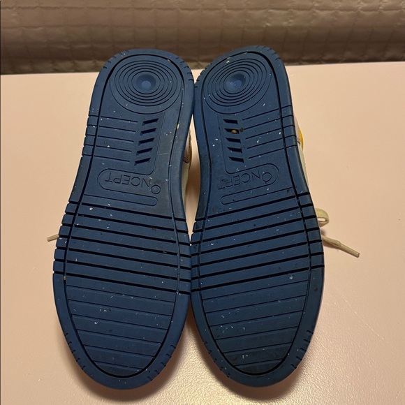 Oncept Phoenix size 7 like new . Barely worn - Picture 6 of 7